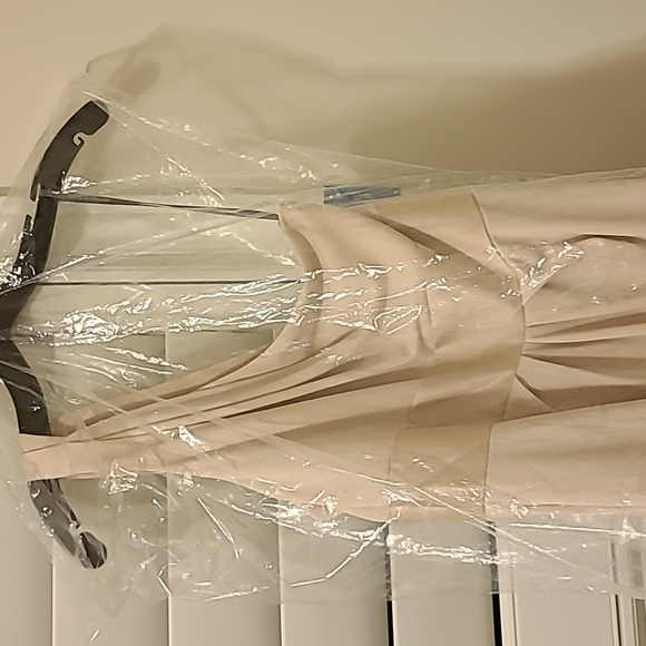 Vera Wang White - Campagne Colour - Picture 3 of 6